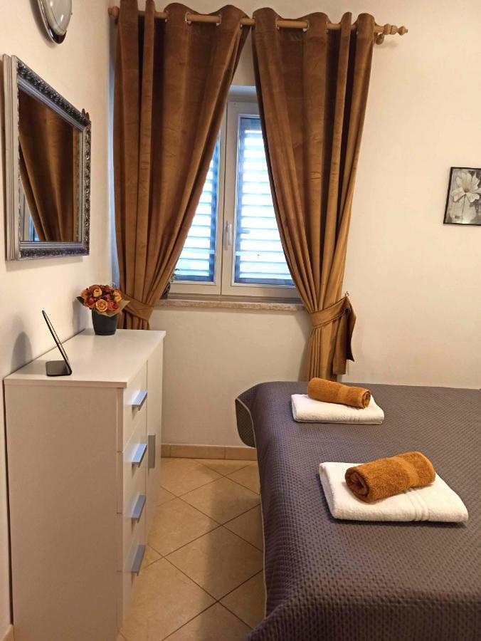 Apartman Dora Πούλα Εξωτερικό φωτογραφία